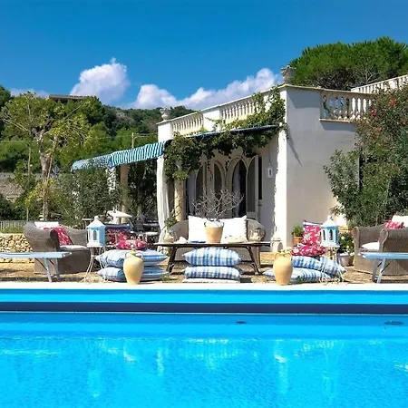 Del Rio Villa